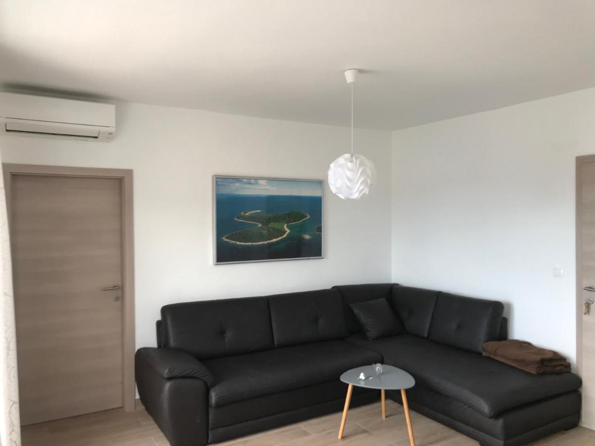Apartment Marika Mali Losinj Exterior photo